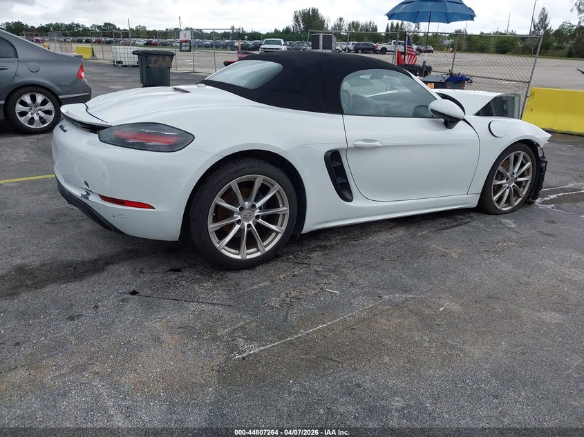 Vin: wp0ca2a88hs220884, lot: 45304532, porsche 718 boxster 20174