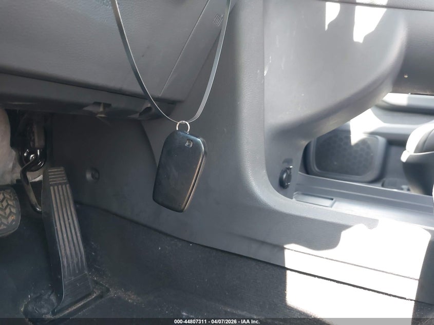 2021 Toyota Sienna Xle VIN: 5TDJRKEC5MS021051 Lot: 44807311