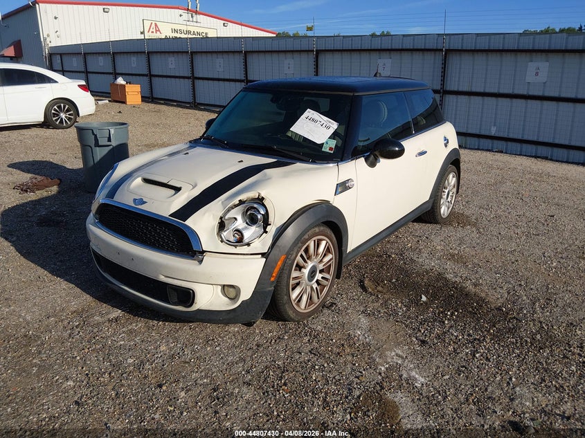 2012 Mini Cooper 1.6 Mini S white Lot 111044807430 Vin WMWSV3C51CTY27220