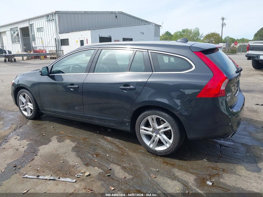 2015 Volvo V60 T5 Premier VIN: YV140MEB5F1199398 Lot: 44807434