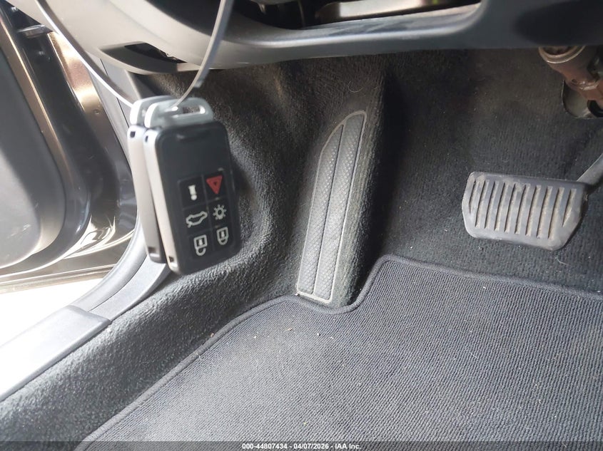 2015 Volvo V60 T5 Premier VIN: YV140MEB5F1199398 Lot: 44807434