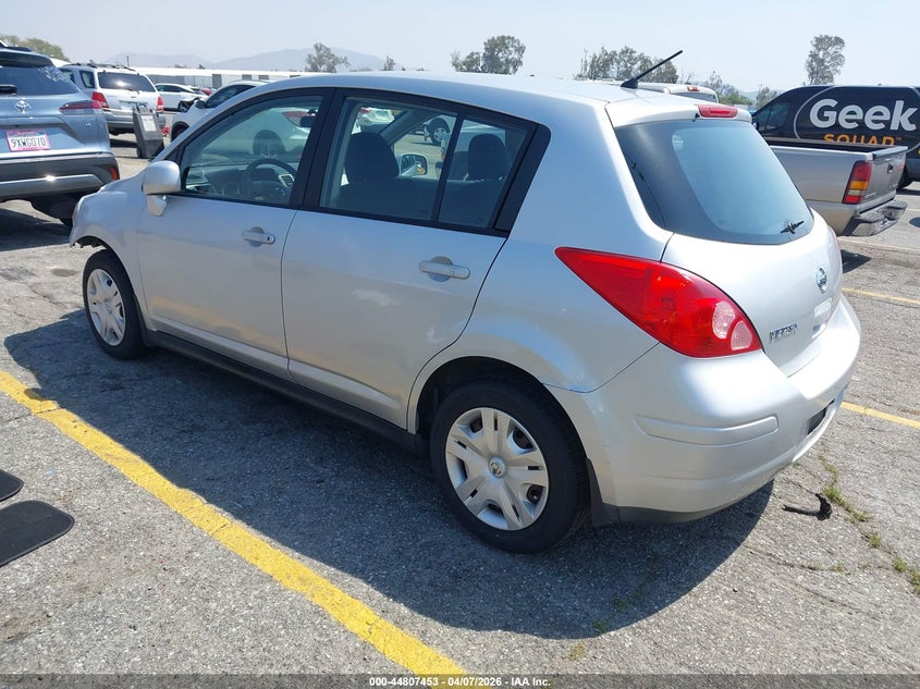 2011 Nissan Versa 1.8S