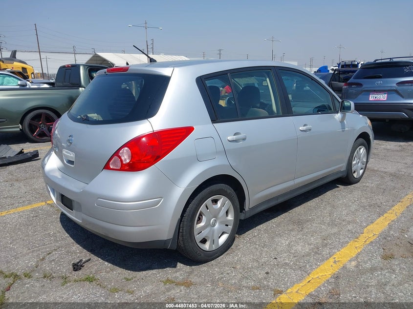 2011 Nissan Versa 1.8S