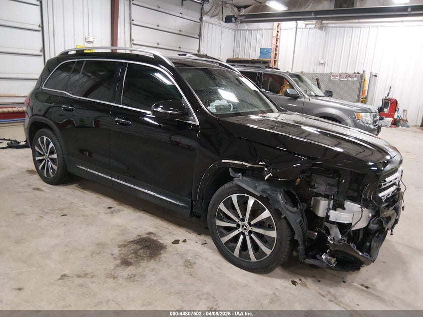 2022 MERCEDES-BENZ GLB 250 4MATIC — Галерея фотографий