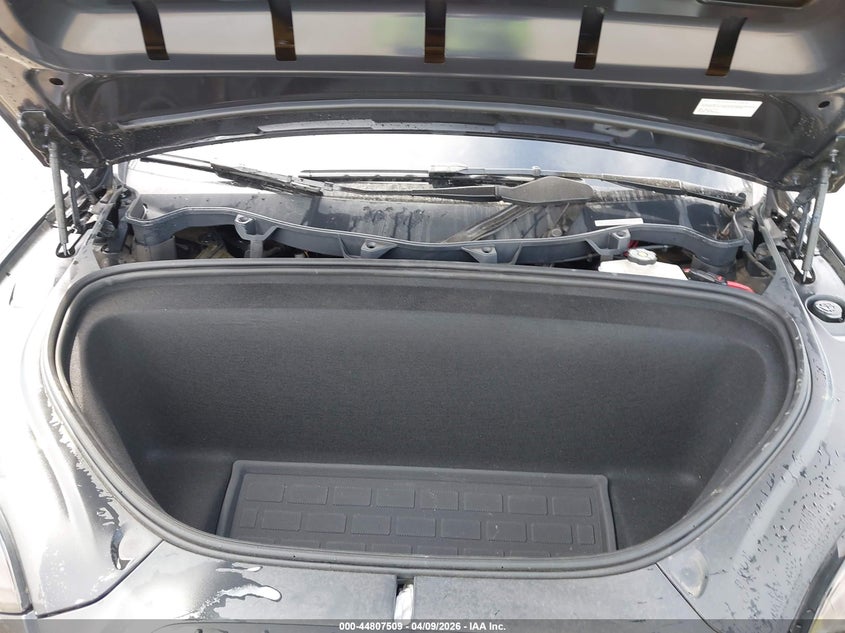 2022 Tesla Model X Plaid Tri Motor All-Wheel Drive VIN: 7SAXCBE65NF362710 Lot: 44807509