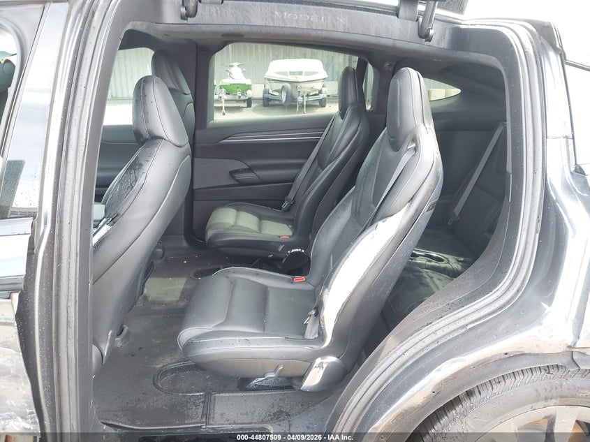 2022 Tesla Model X Plaid Tri Motor All-Wheel Drive VIN: 7SAXCBE65NF362710 Lot: 44807509