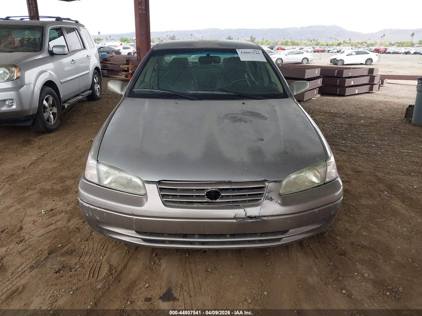 1999 Toyota Camry Le VIN: 4T1BG22K8XU390195 Lot: 44807541