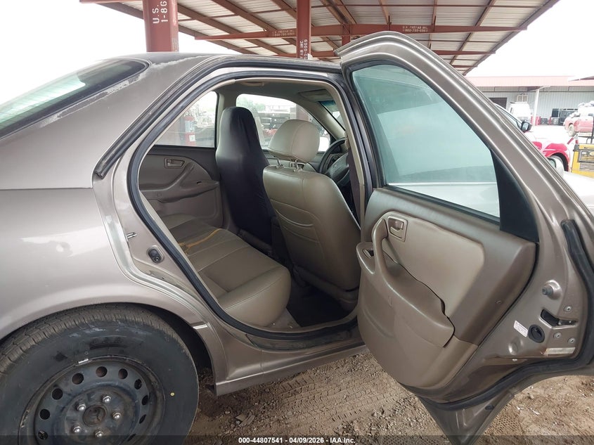 1999 Toyota Camry Le VIN: 4T1BG22K8XU390195 Lot: 44807541