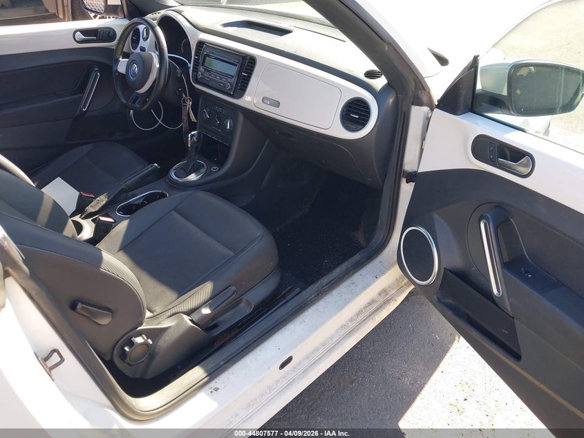 2013 Volkswagen Beetle 2.5L