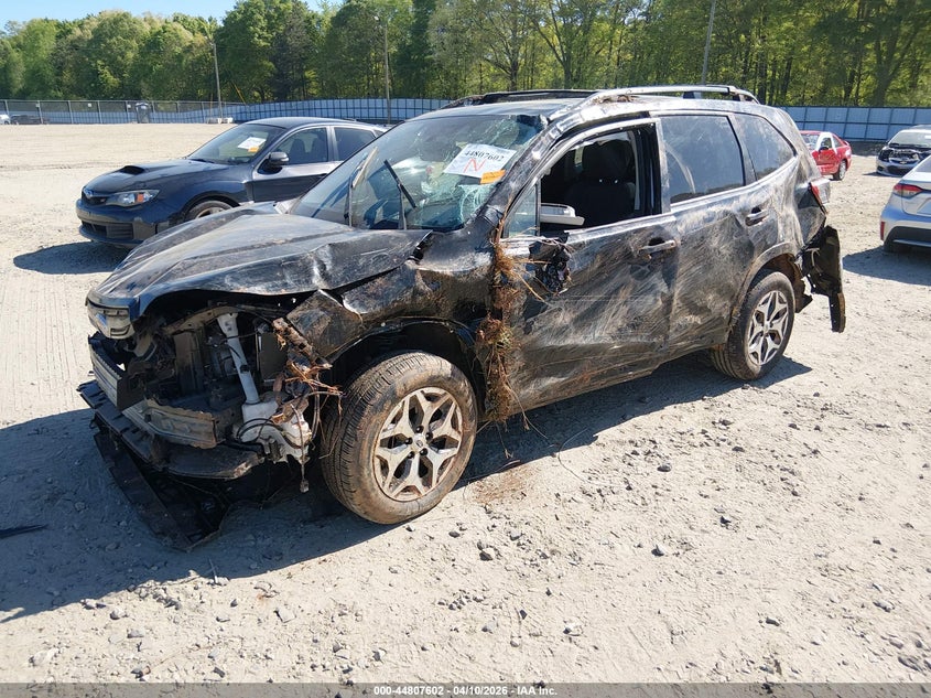 2022 Subaru Forester 2.5 Premium black Lot 111044807602 Vin JF2SKADC2NH413500