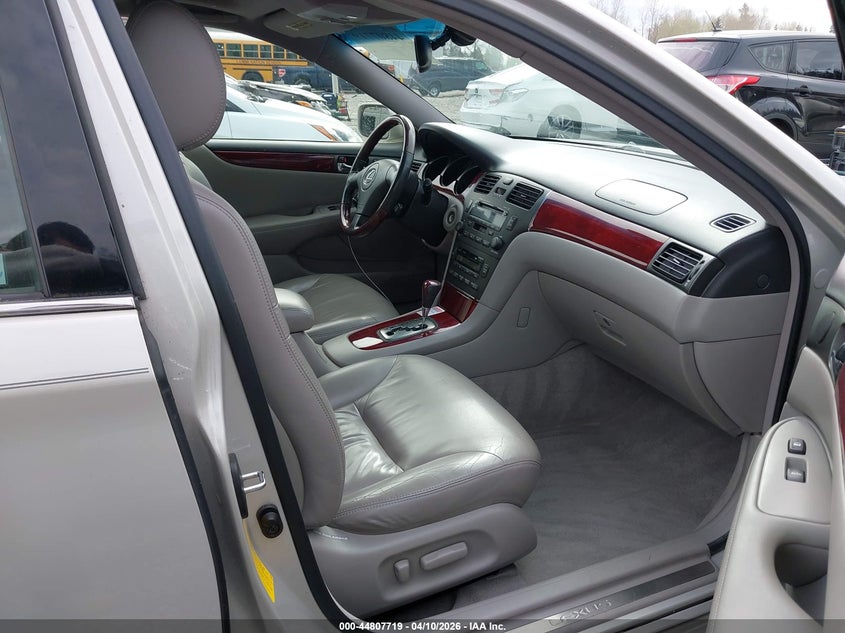 2002 Lexus Es 300 VIN: JTHBF30G125014838 Lot: 44807719