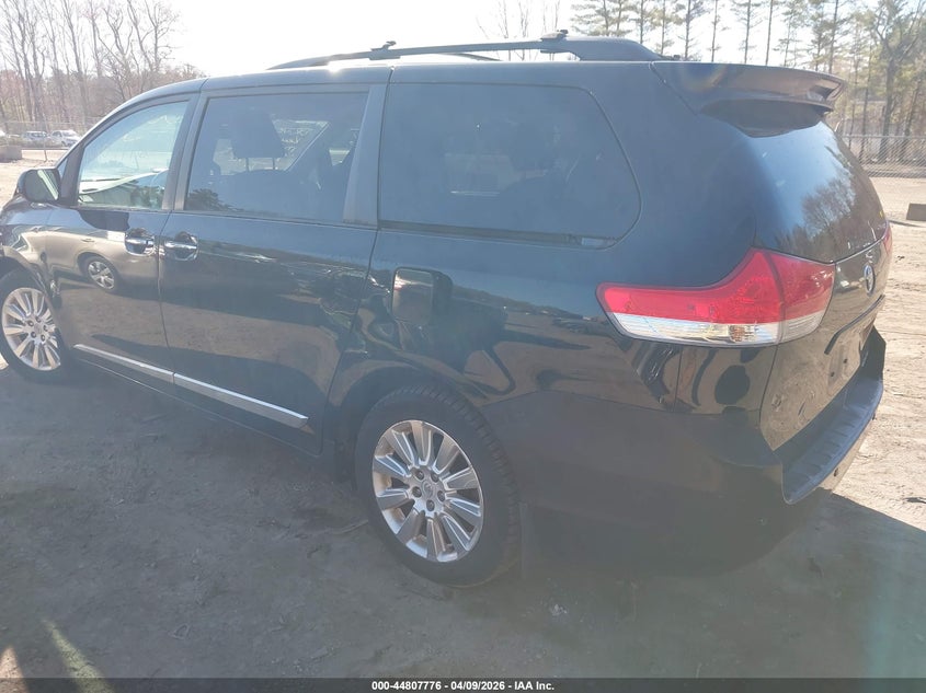 2012 Toyota Sienna Xle 7 Passenger