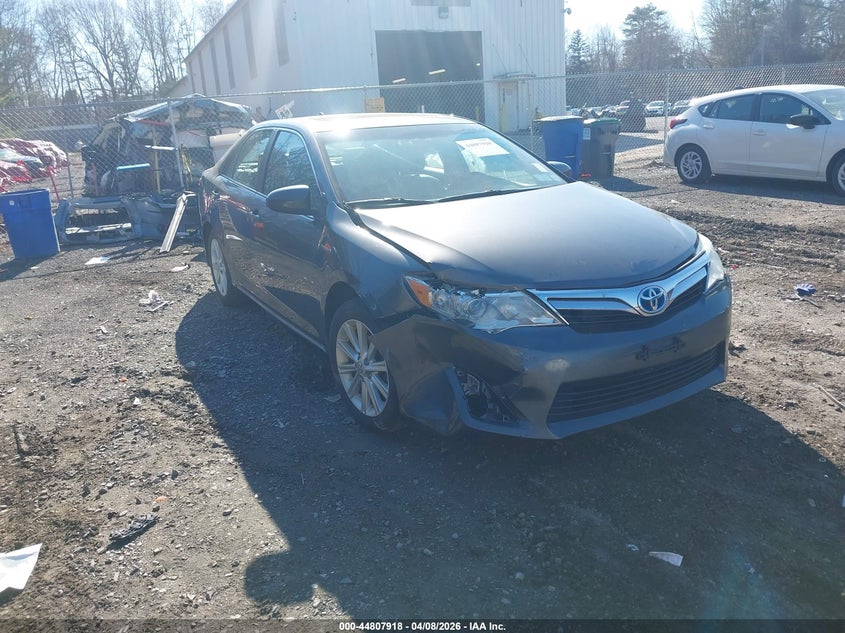 2013 Toyota Camry Hybrid Xle