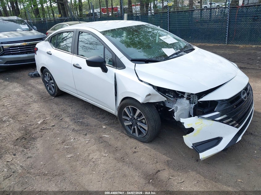 2024 Nissan Versa 1.6 S