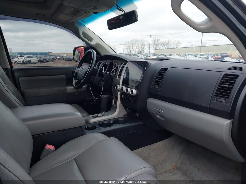 2008 Toyota Sequoia Sr5 5.7L V8