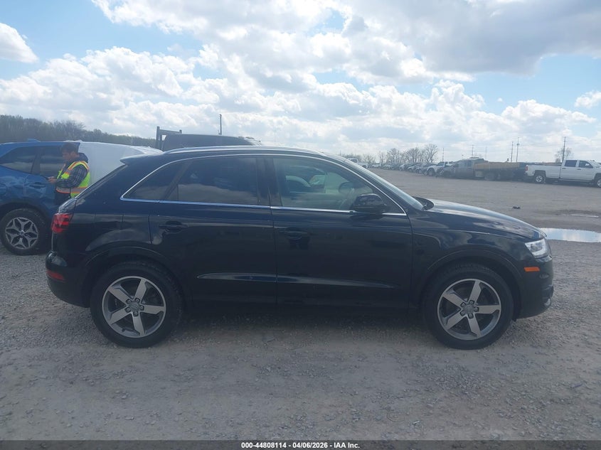 2015 Audi Q3 2.0T Premium Plus VIN: WA1GFCFS8FR006814 Lot: 44808114