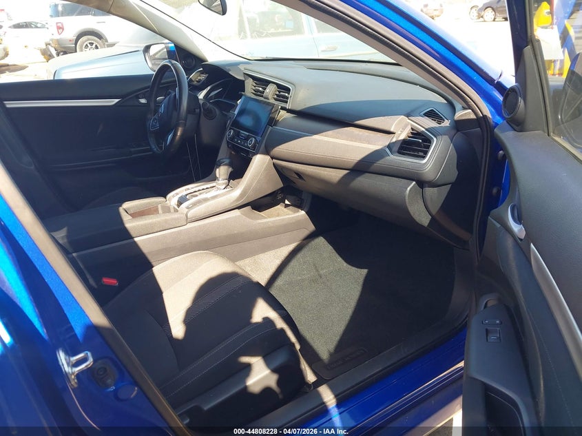 2018 HONDA CIVIC auction photo 5