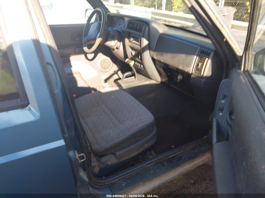 1999 Jeep Cherokee Classic/Sport