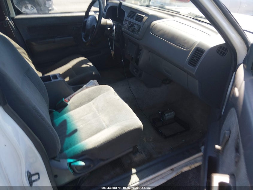 1998 Nissan Frontier Se/Xe