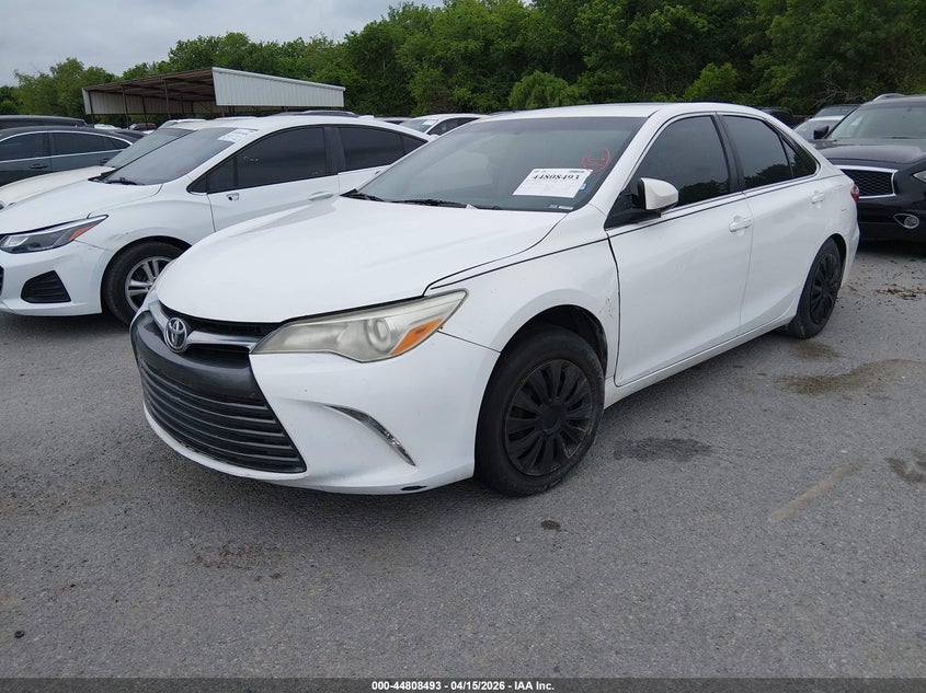 2016 Toyota Camry Le