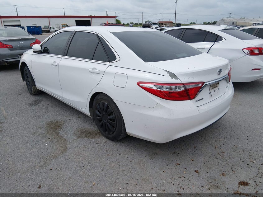 2016 Toyota Camry Le