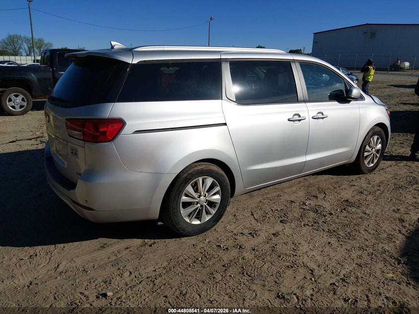 2017 Kia Sedona Lx