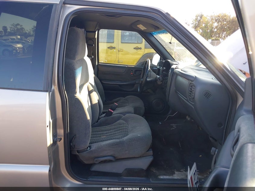 2002 Chevrolet S-10 Ls