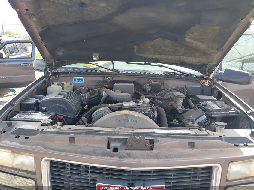 1998 GMC Yukon Slt VIN: 1GKEK13R5WJ700779 Lot: 44808577