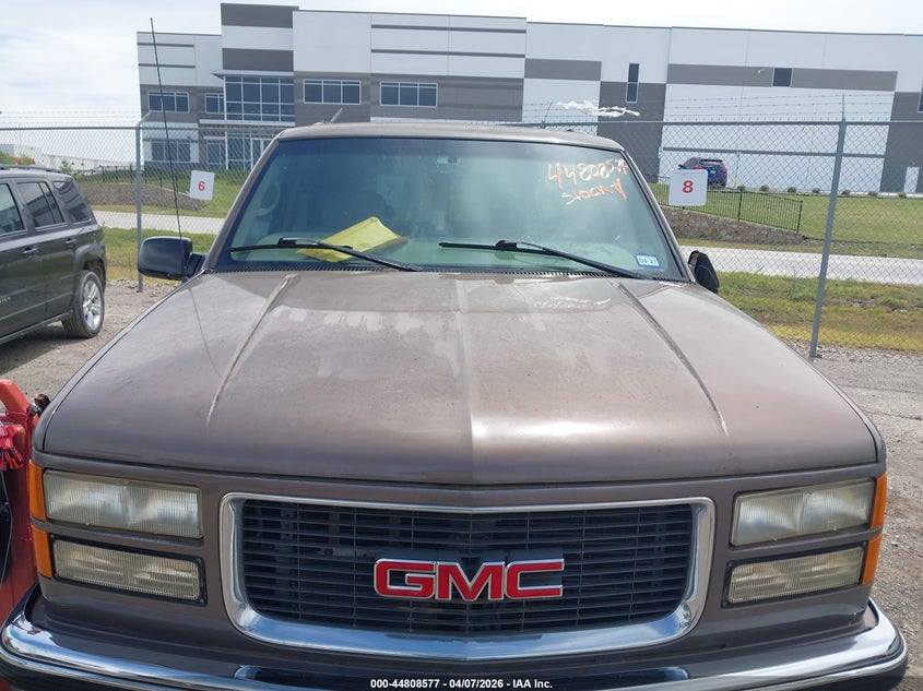 1998 GMC Yukon Slt VIN: 1GKEK13R5WJ700779 Lot: 44808577