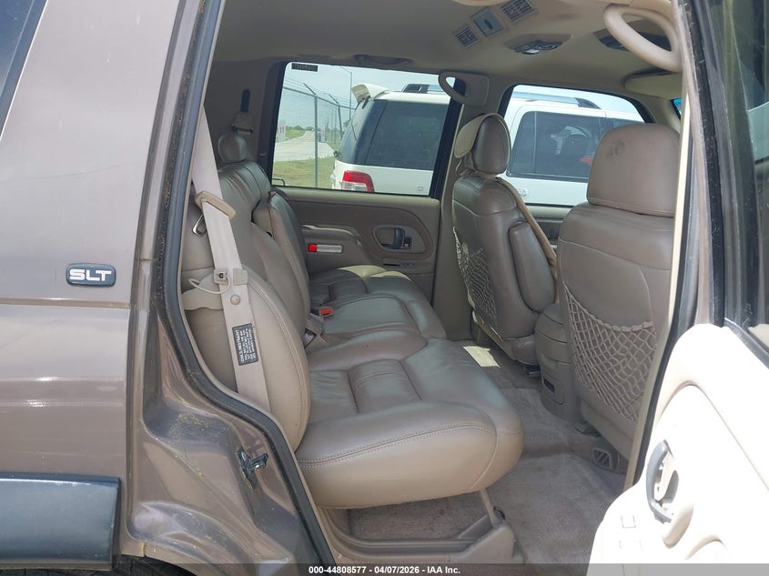 1998 GMC Yukon Slt VIN: 1GKEK13R5WJ700779 Lot: 44808577