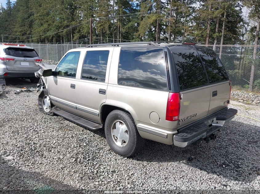 1999 GMC Yukon Sle