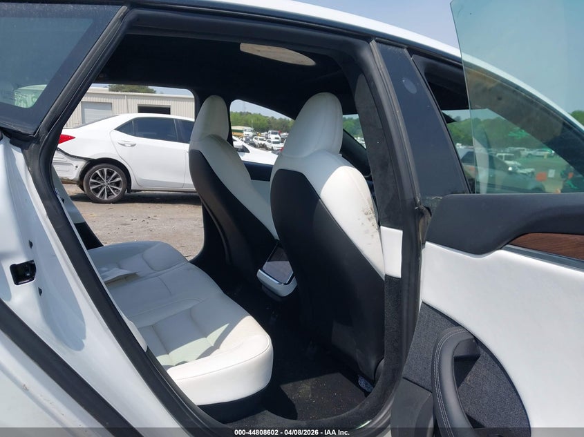 2022 Tesla Model S Dual Motor All-Wheel Drive VIN: 5YJSA1E51NF471339 Lot: 44808602