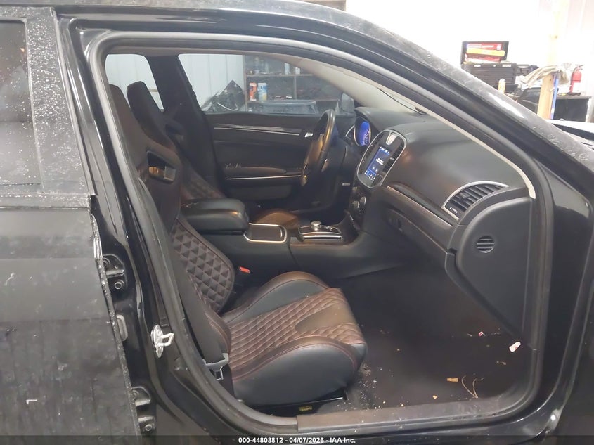 2018 Chrysler 300 3.6 Touring black Lot 111044808812 Vin 2C3CCAAG9JH283568