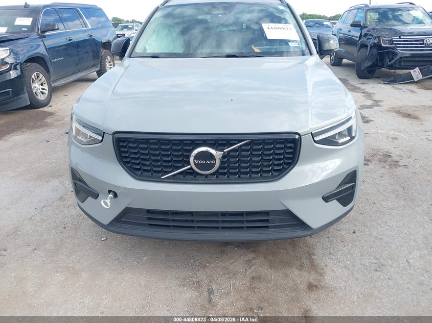 2024 Volvo Xc40 B5 Core Dark Theme VIN: YV4L12UK6R2312145 Lot: 44808823