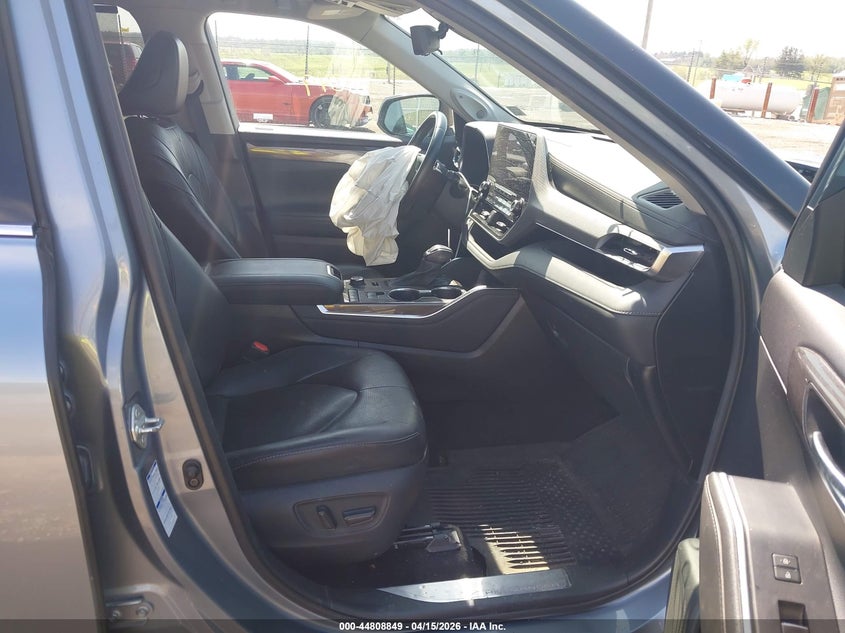 2021 Toyota Highlander Platinum