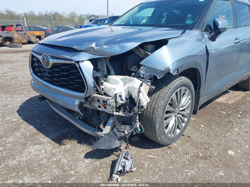 2021 Toyota Highlander Platinum VIN: 5TDFZRBH0MS068857 Lot: 44808849