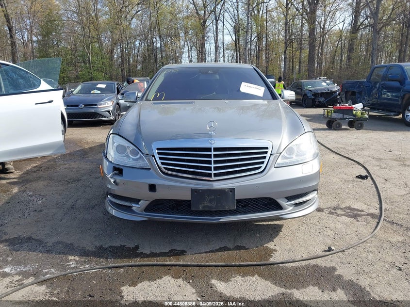 2011 Mercedes-Benz S 550 4Matic VIN: WDDNG8GB2BA379738 Lot: 44808886