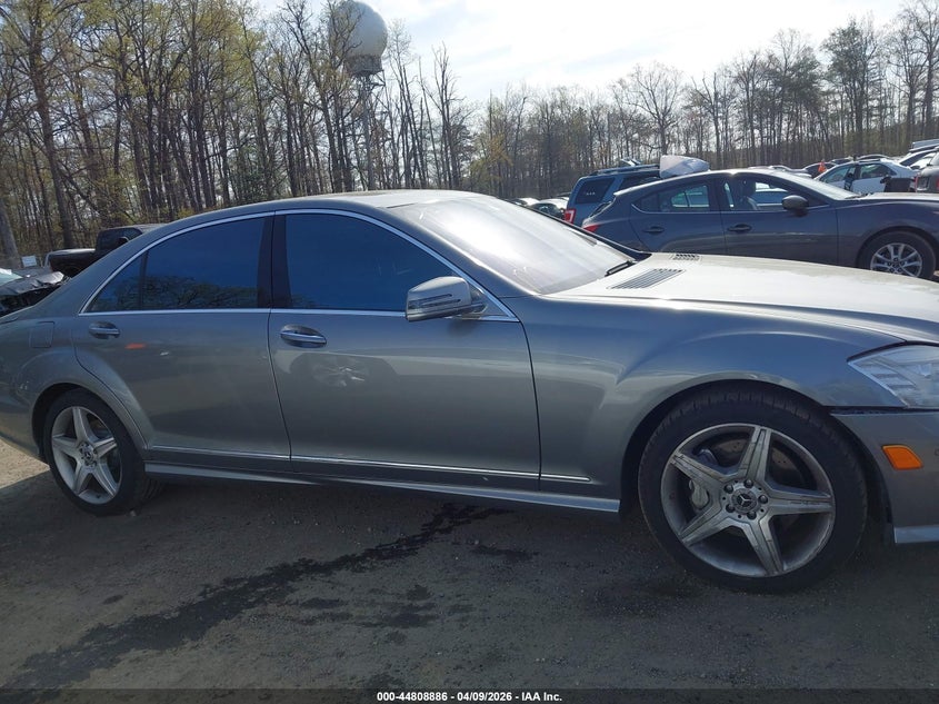 2011 Mercedes-Benz S 550 4Matic VIN: WDDNG8GB2BA379738 Lot: 44808886