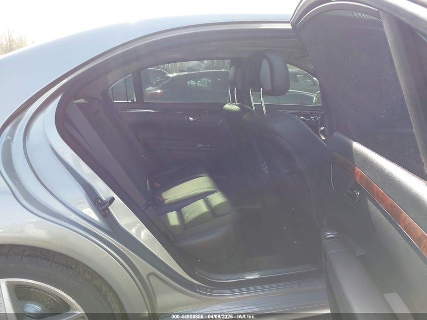 2011 Mercedes-Benz S 550 4Matic VIN: WDDNG8GB2BA379738 Lot: 44808886