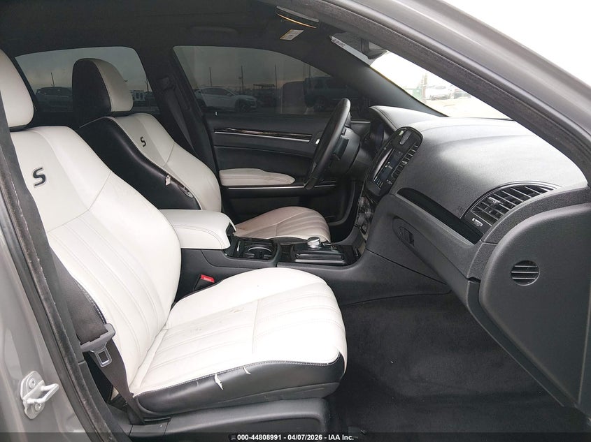 CHRYSLER 300 2017 VIN 2C3CCAGG5HH588731