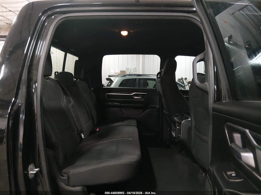 2019 Ram 1500 5.7 black Lot 111044808992 Vin 1C6SRFFT9KN577271