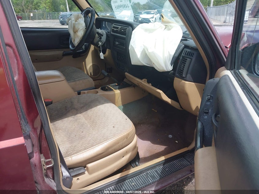 2000 Jeep Cherokee Sport VIN: 1J4FT48S7YL156622 Lot: 44809005