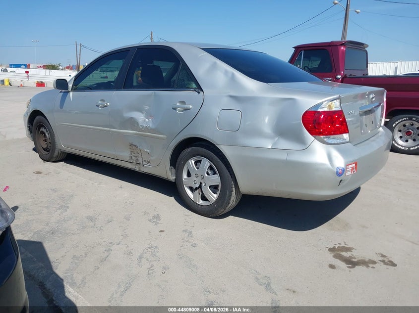 2005 Toyota Camry Le