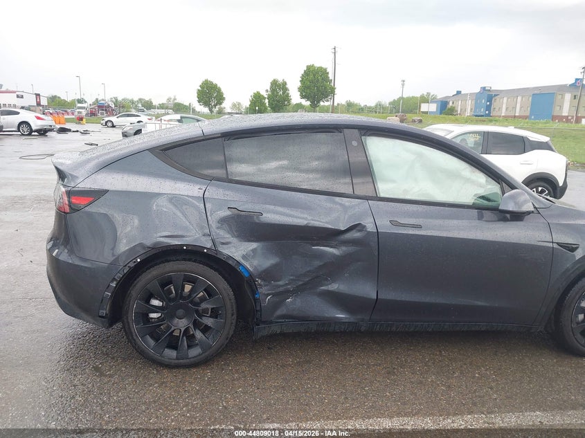 2021 Tesla Model Y Long Range Dual Motor All-Wheel Drive VIN: 5YJYGDEE5MF191545 Lot: 44809018