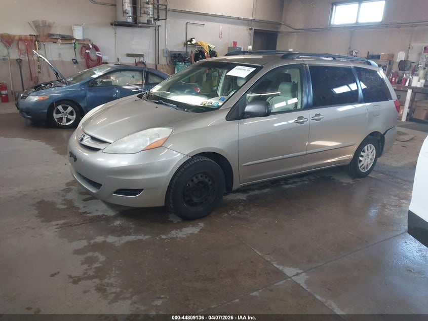 2006 Toyota Sienna Le
