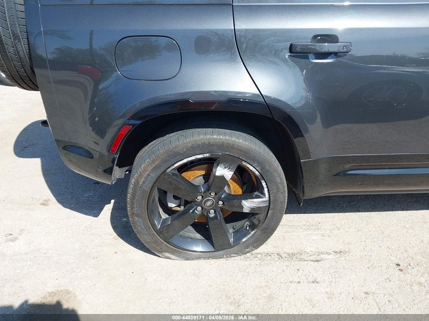 2024 Land Rover Defender 110 P400 X-Dynamic Se VIN: SALE27EU8R2289451 Lot: 44809171