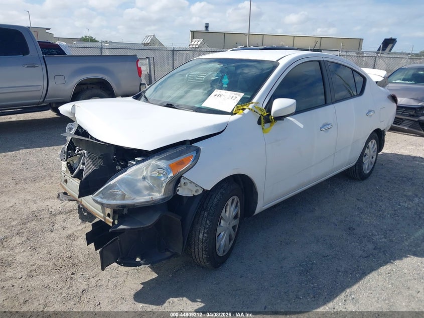 2015 Nissan Versa 1.6 Sv