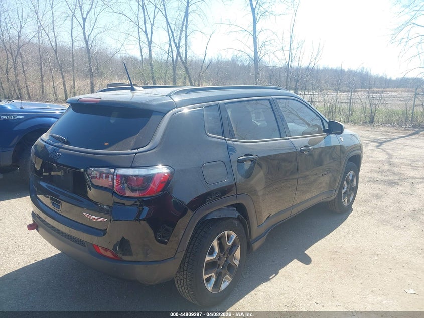 Vin: 3c4njddb7jt239278, lot: 45306565, jeep compass trailhawk 4x4 20184
