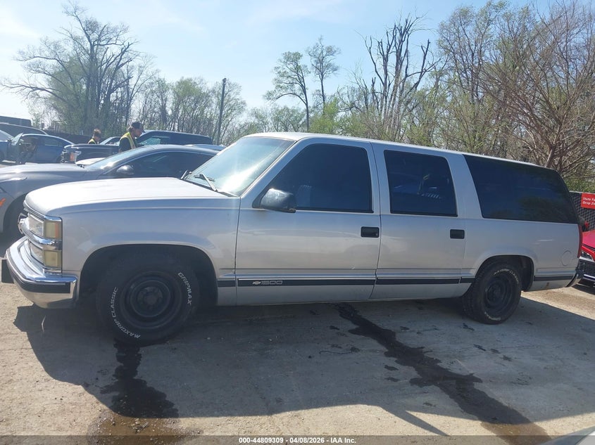 1995 Chevrolet Suburban C1500 VIN: 3GNEC16K7SG102297 Lot: 44809309