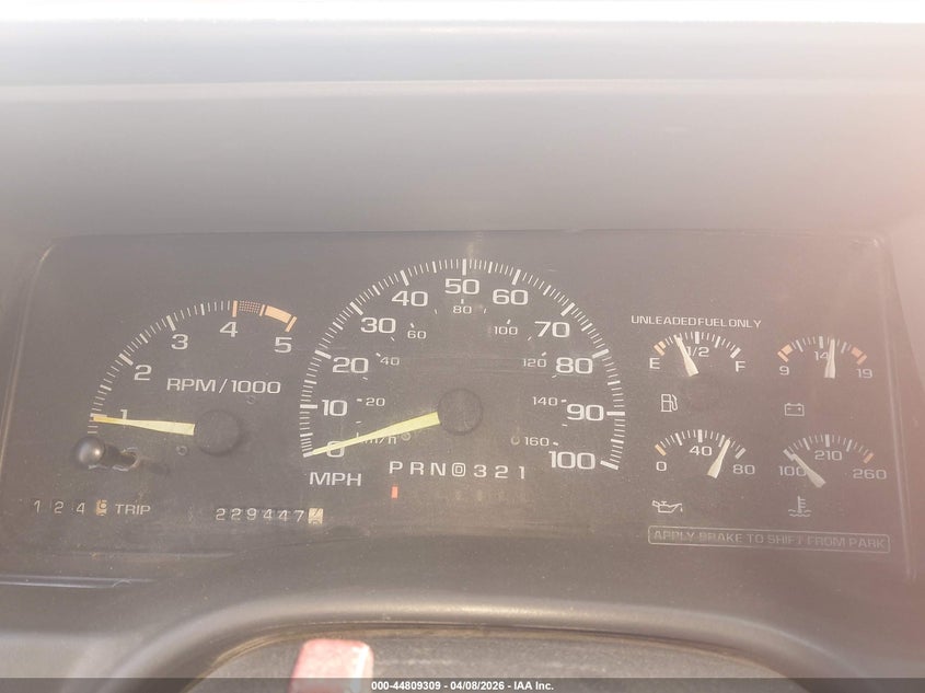 1995 Chevrolet Suburban C1500 VIN: 3GNEC16K7SG102297 Lot: 44809309